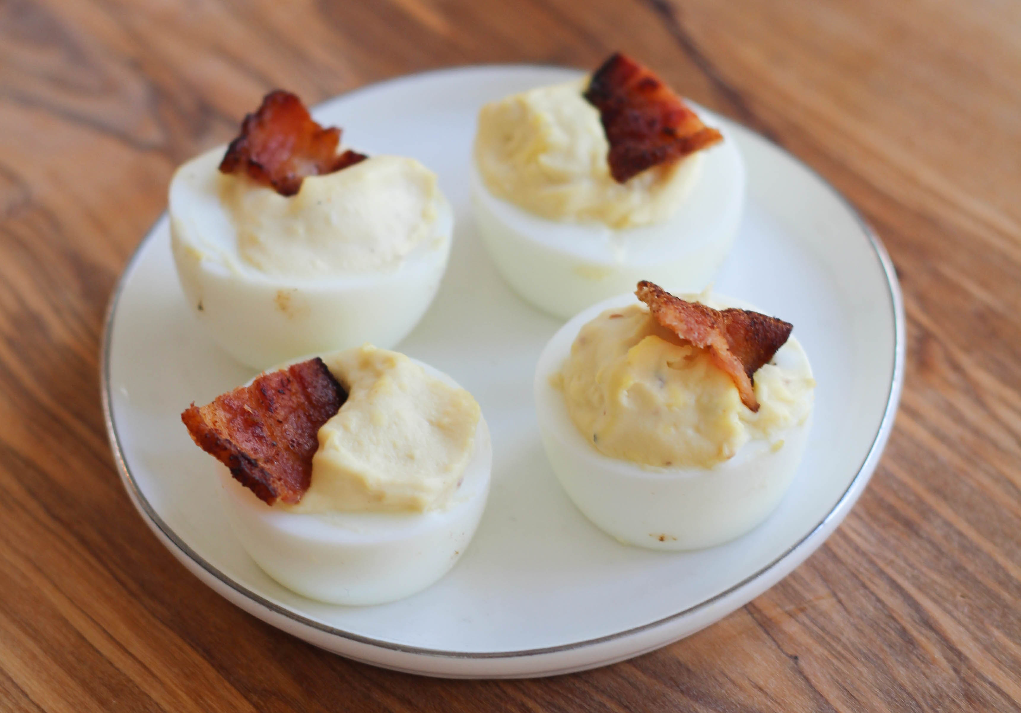 6 Tasty Takes on 2-Ingredient Deviled Eggs | Hidden Valley® Ranch