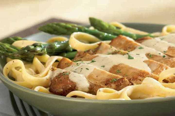 Fettuccine with Chicken Breasts