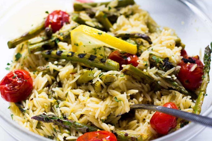 Zesty Asparagus and Tomato Orzo