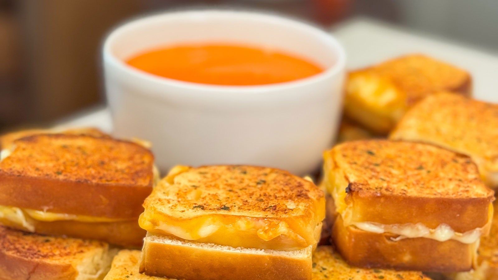 Mini Ranch Grilled Cheese Bites